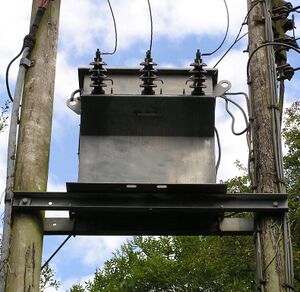 PoleMountTransformer02.jpg